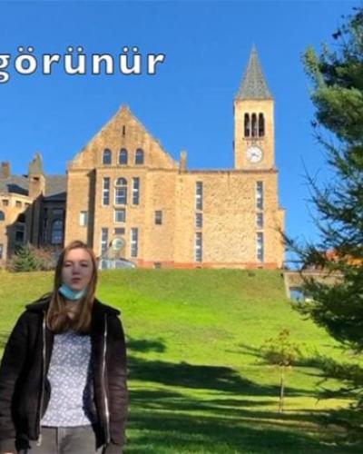 Rebecca Taylor sings Cornell&#039;s Alma Mater in Turkish in front of Uris Library